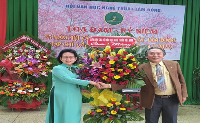 Kỷ niệm 35 năm Hội VHNT Lâm Đồng và Tạp chí Lang Bian